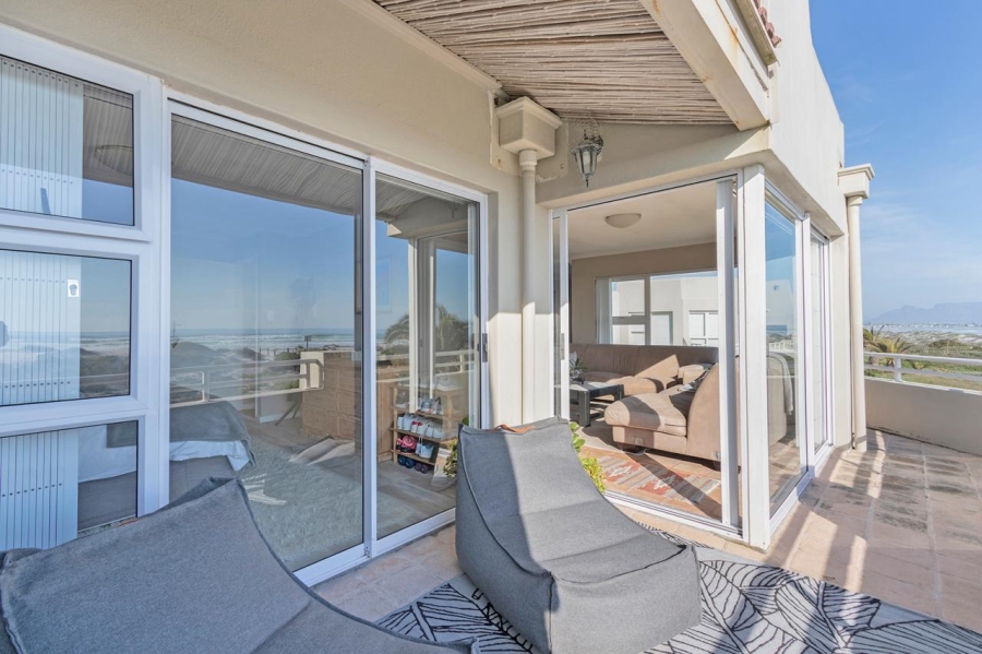 To Let 3 Bedroom Property for Rent in Van Riebeeckstrand Western Cape